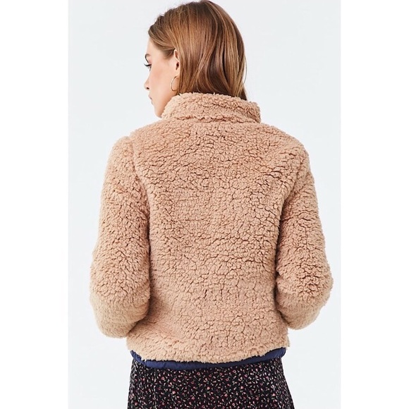 Reversible Sherpa Jacket - Picture 6 of 10